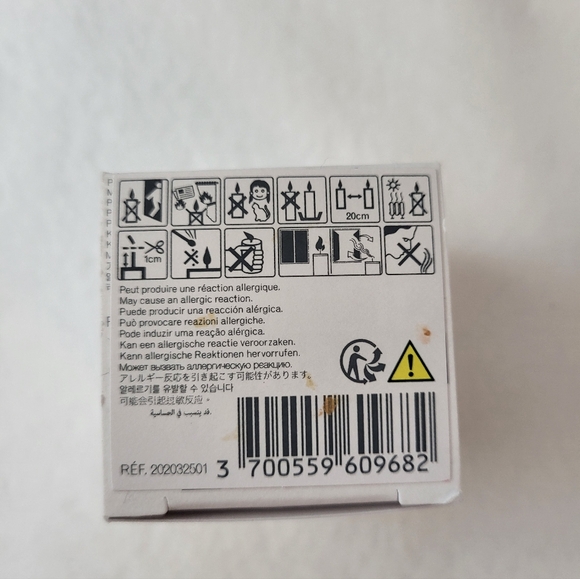 Maison Francis Kurkdjian Aqua Universalis Candle Great Gift 1.2oz - Picture 5 of 11